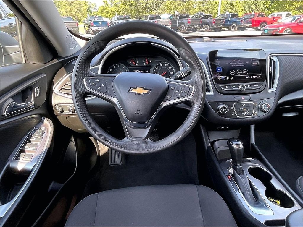 Used 2019 Silver Chevrolet LS image 17