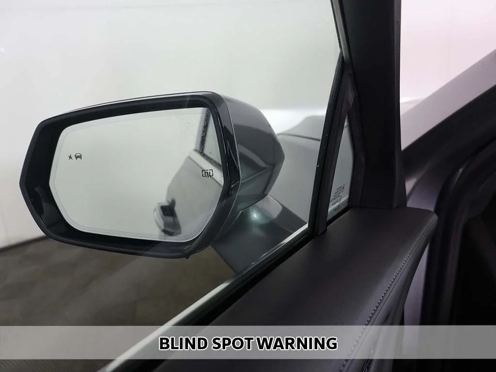 Used 2024 Silver Cadillac Premium Luxury image 4