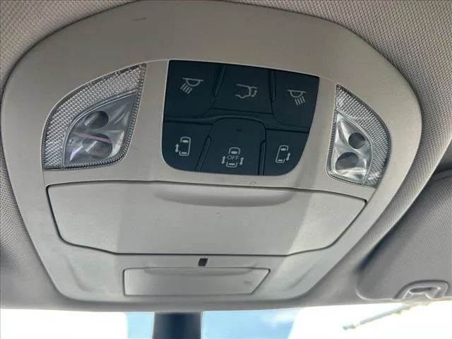 Used 2023 White Chrysler Touring L image 29
