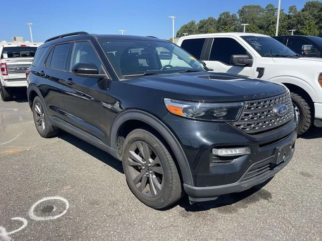 Certified Used 2023 Black Metallic Ford XLT image 1