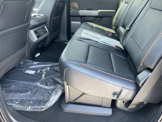 2025 Ford F-350 Super Duty Lariat - Photo 20