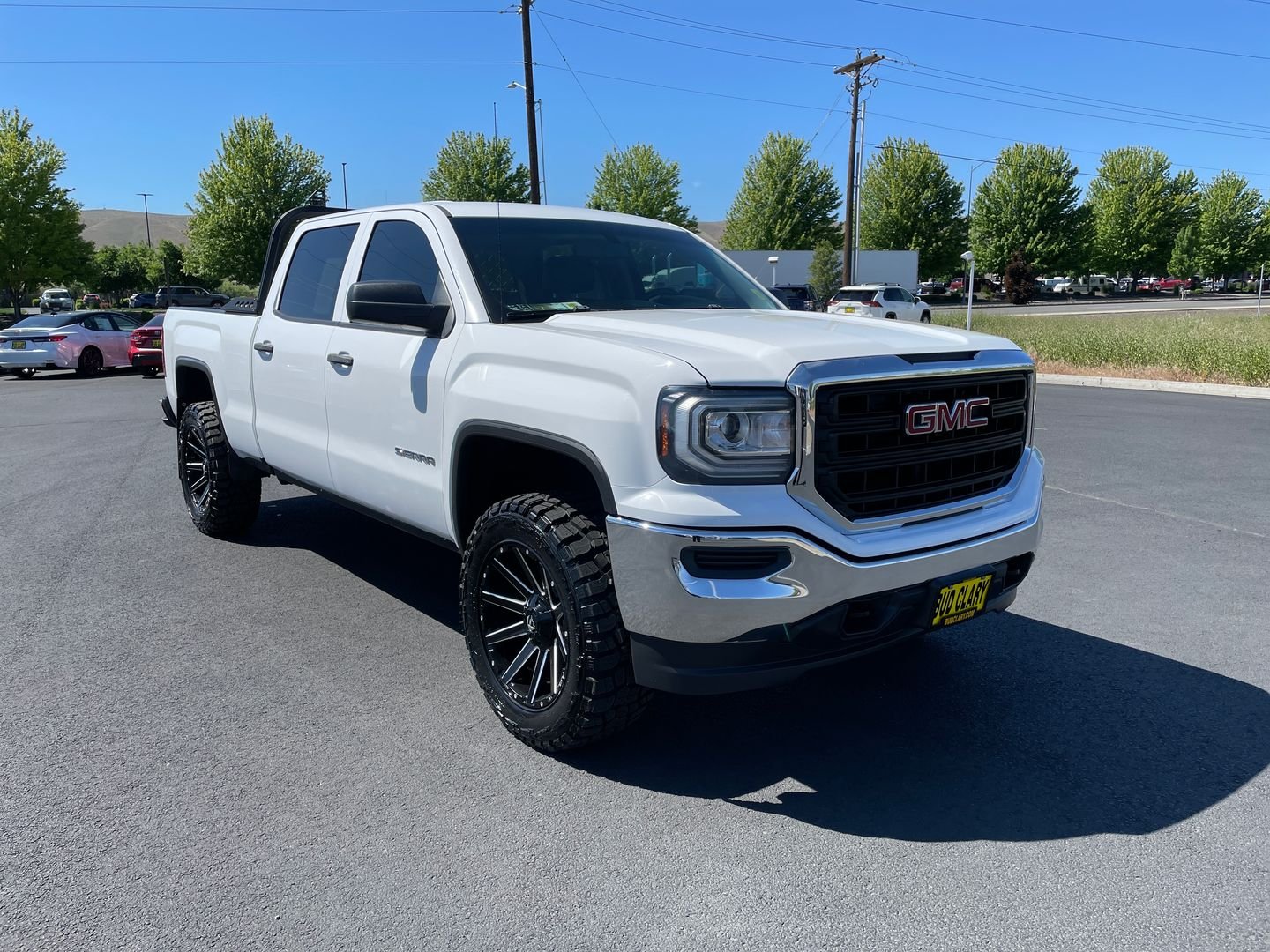 2018 GMC Sierra 4WD Crew Cab Short Box's photo