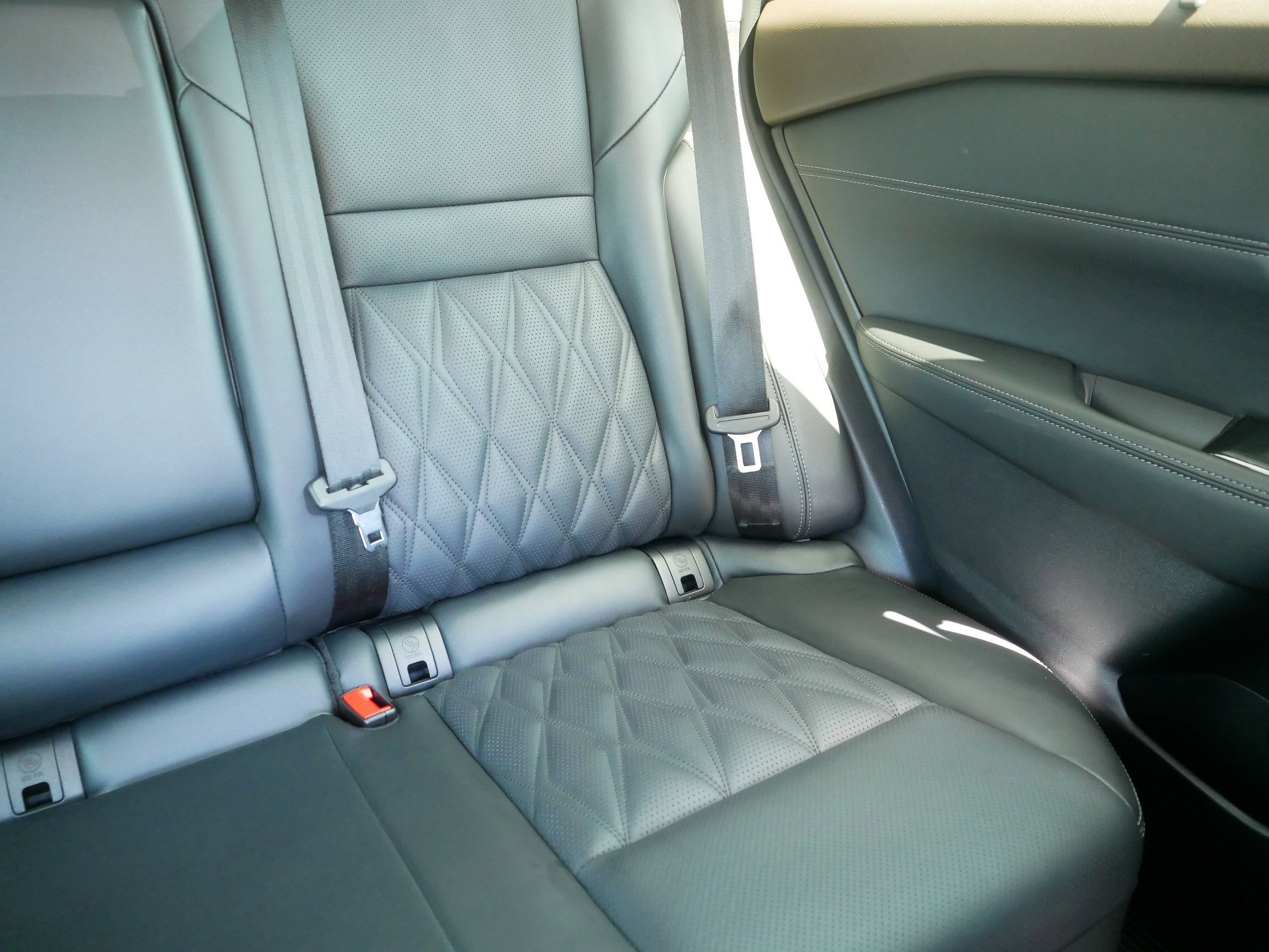 Used 2023 Sunset Drift Chromaflair/Super Black Nissan Platinum image 14