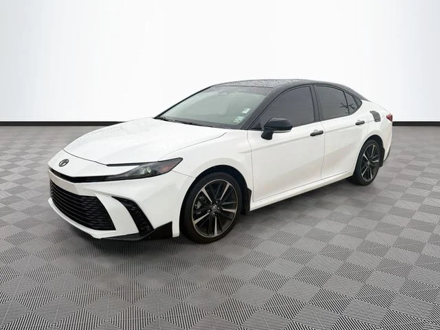 Used 2025 White Toyota LE image 3