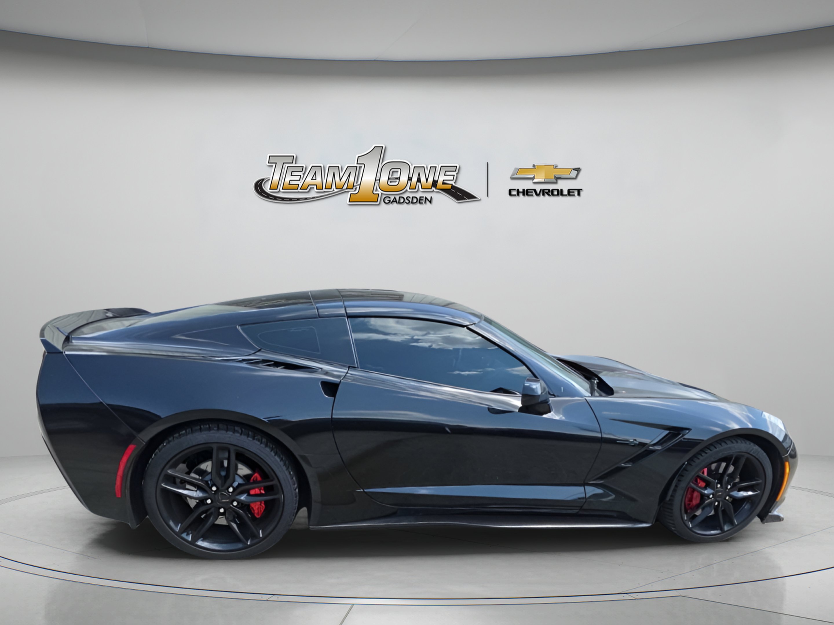 Used 2016 TORCH RED Chevrolet Z51 2LT image 7