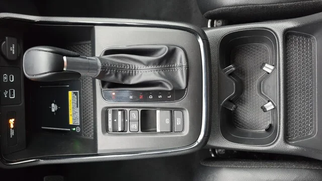 Used 2024 Platinum White Honda EX-L image 11