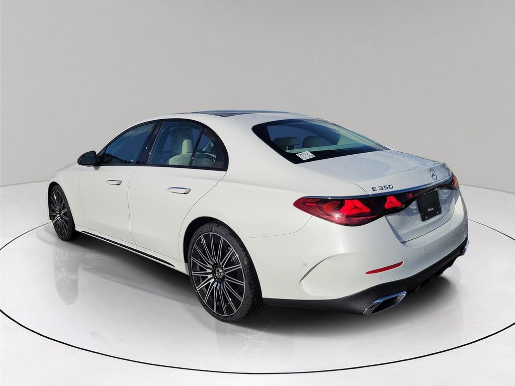 New 2026 MANUFAKTUR Moonlight White Metallic Mercedes-Benz E 350 image 5
