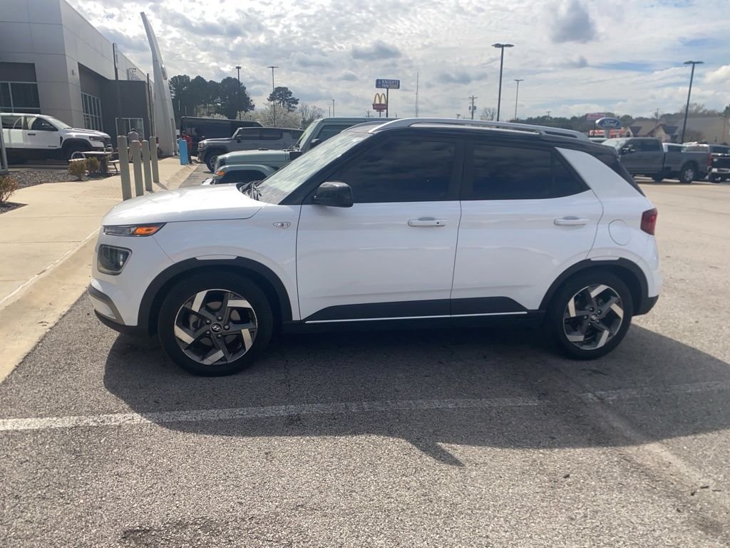 Used 2022 Hyundai Venue Limited with VIN KMHRC8A35NU179282 for sale in Arab, AL