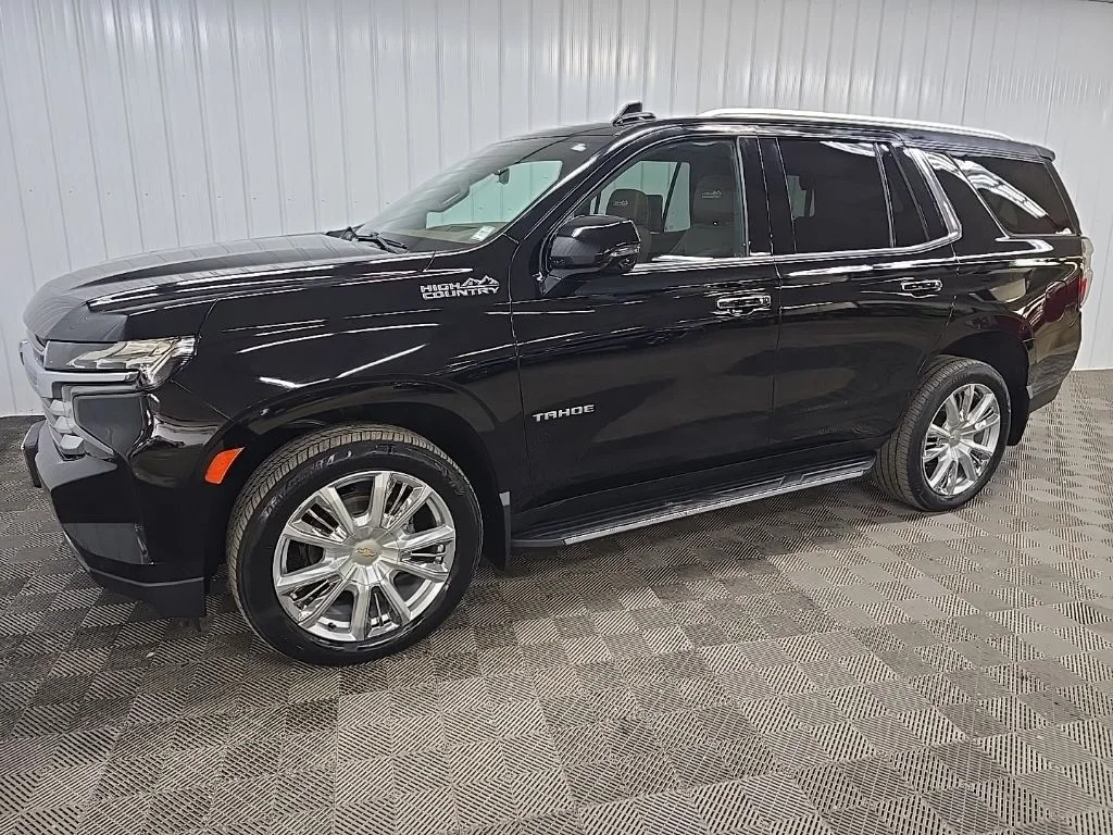 Used 2021 Black Chevrolet High Country image 6