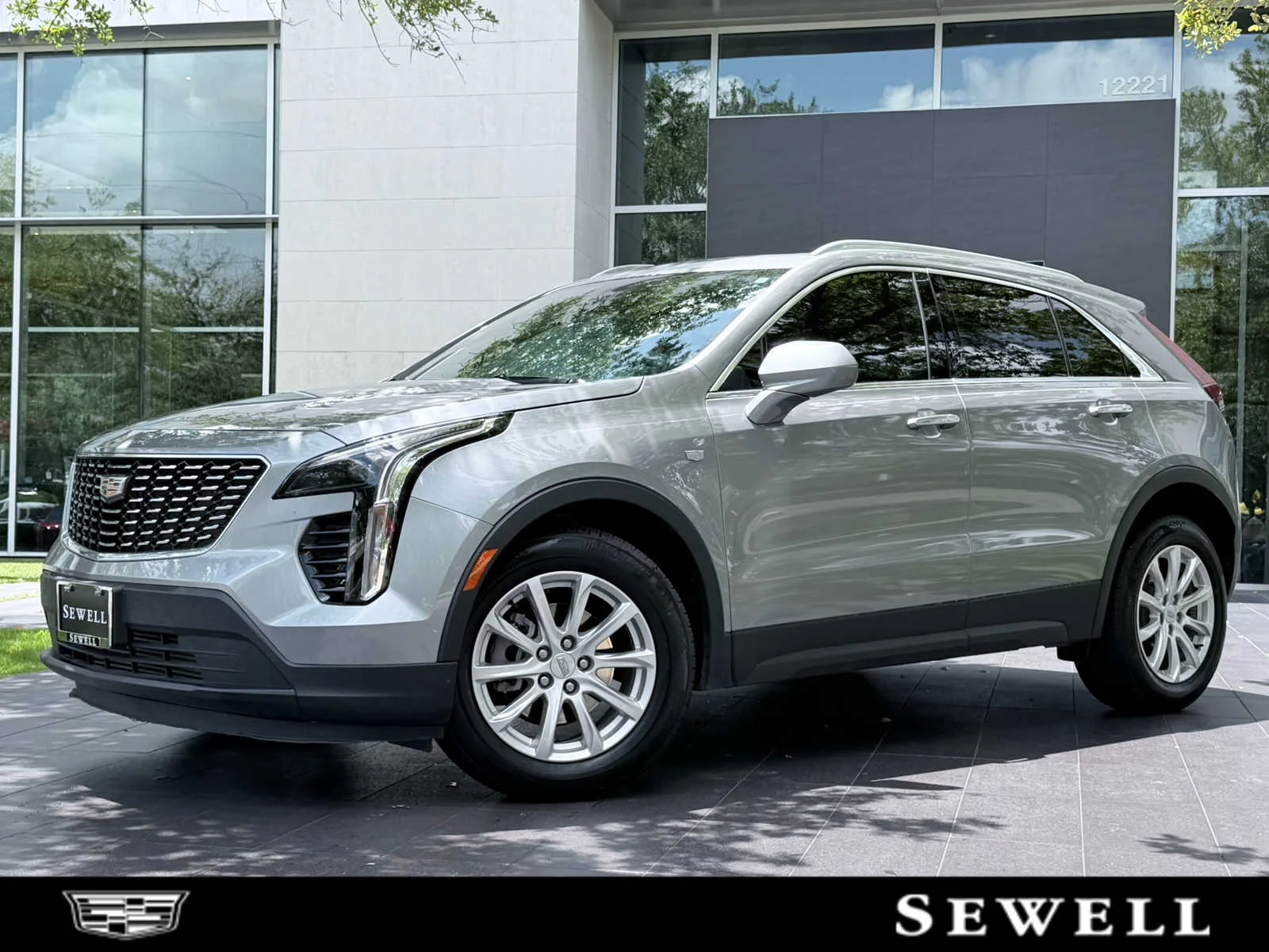 2023 Cadillac XT4 Luxury's photo