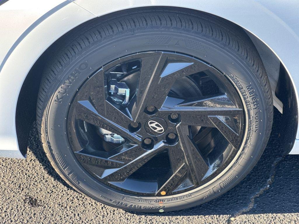 New 2026 White Hyundai SEL Sport image 11