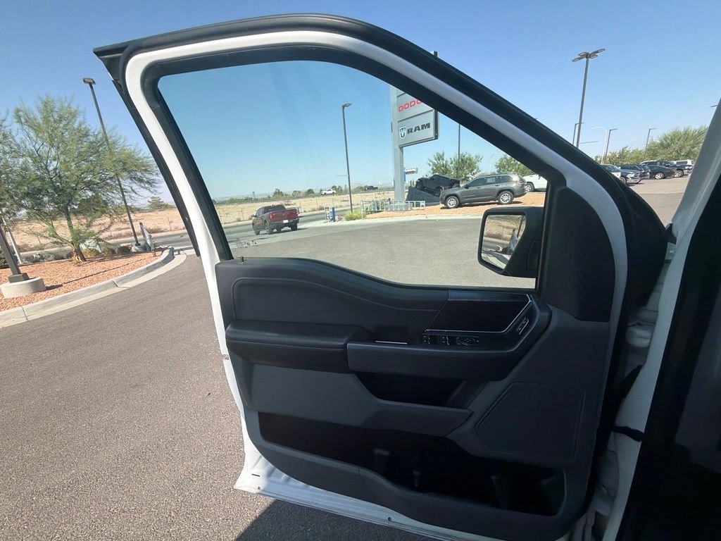 Used 2021 White Ford XLT image 38