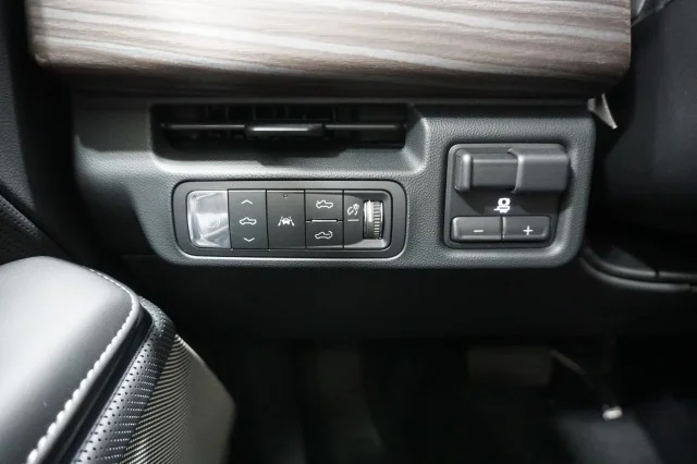 New 2025 Onyx Black GMC Max Range Denali image 48
