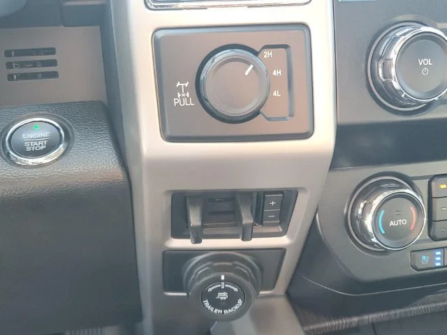 Used 2021 Velocity Blue M Ford XL image 25