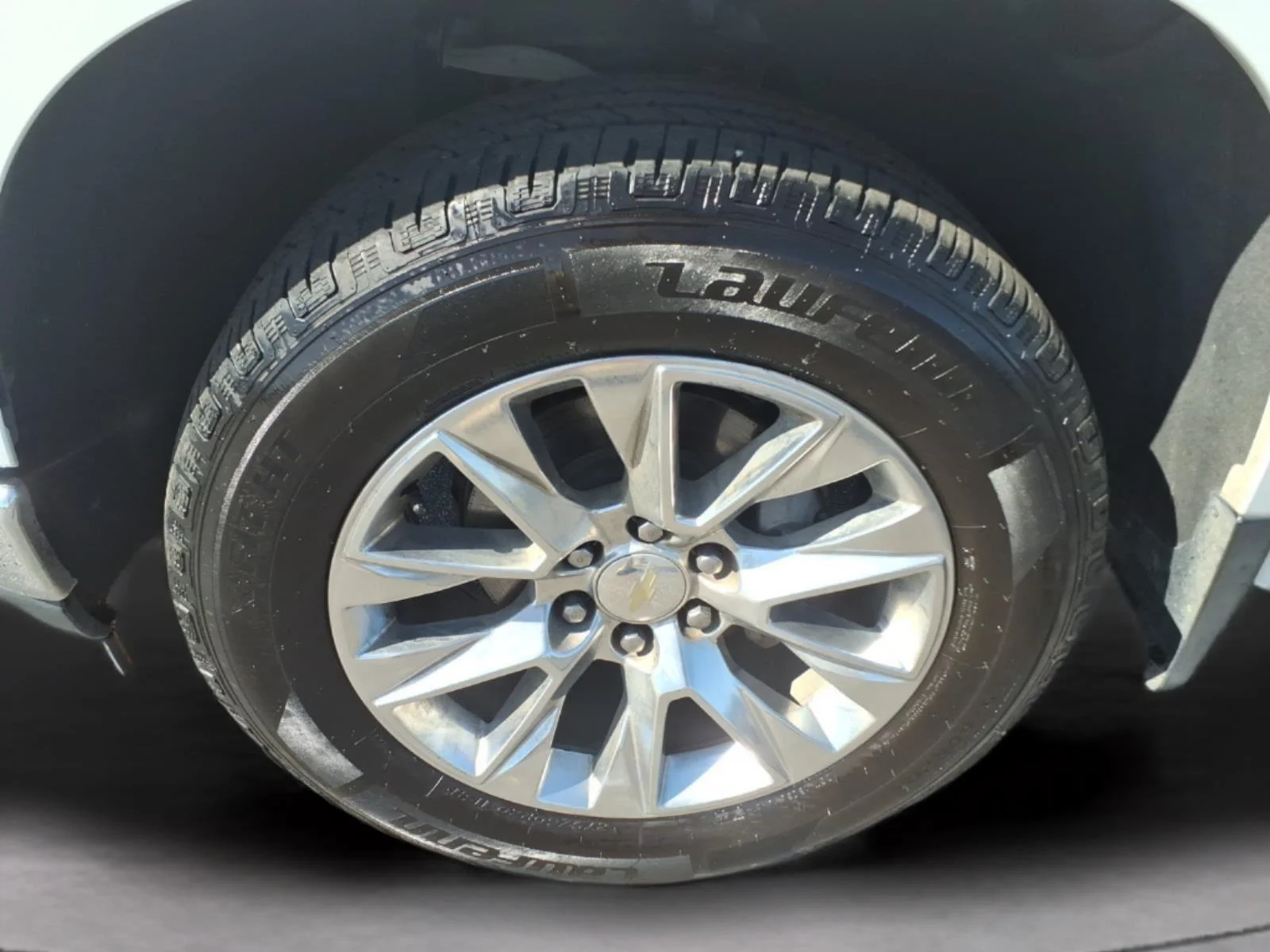 Used 2021 SUMMIT WHITE Chevrolet LTZ image 29