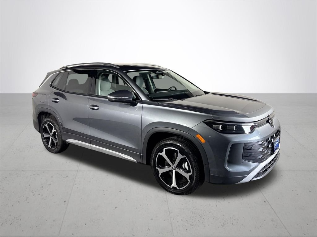 New 2026 Platinum Gray Metallic Volkswagen 2.0T SE image 4