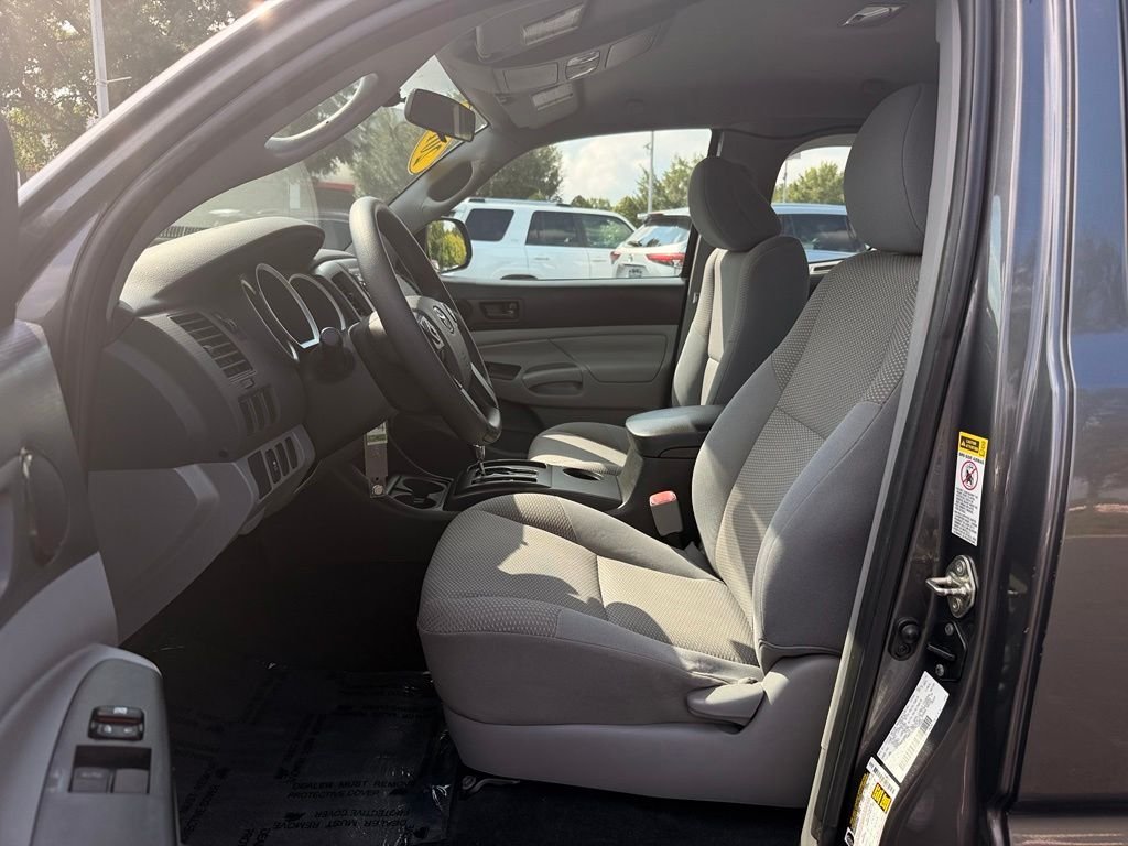 Used 2015 Gray Toyota Base image 21