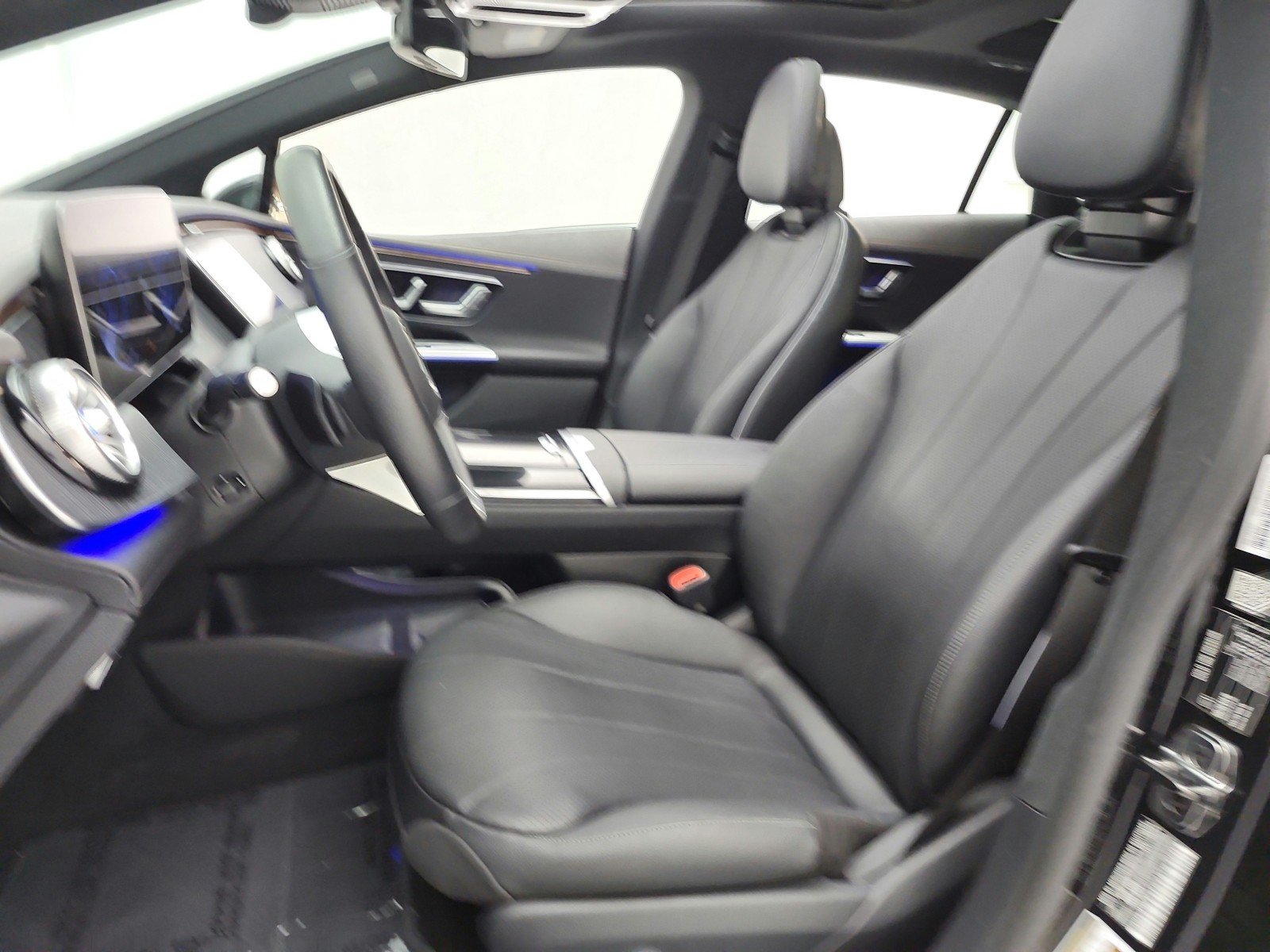 Used 2023 Obsidian Black Metallic Mercedes-Benz EQE 350 4MATIC®+ Sedan image 13