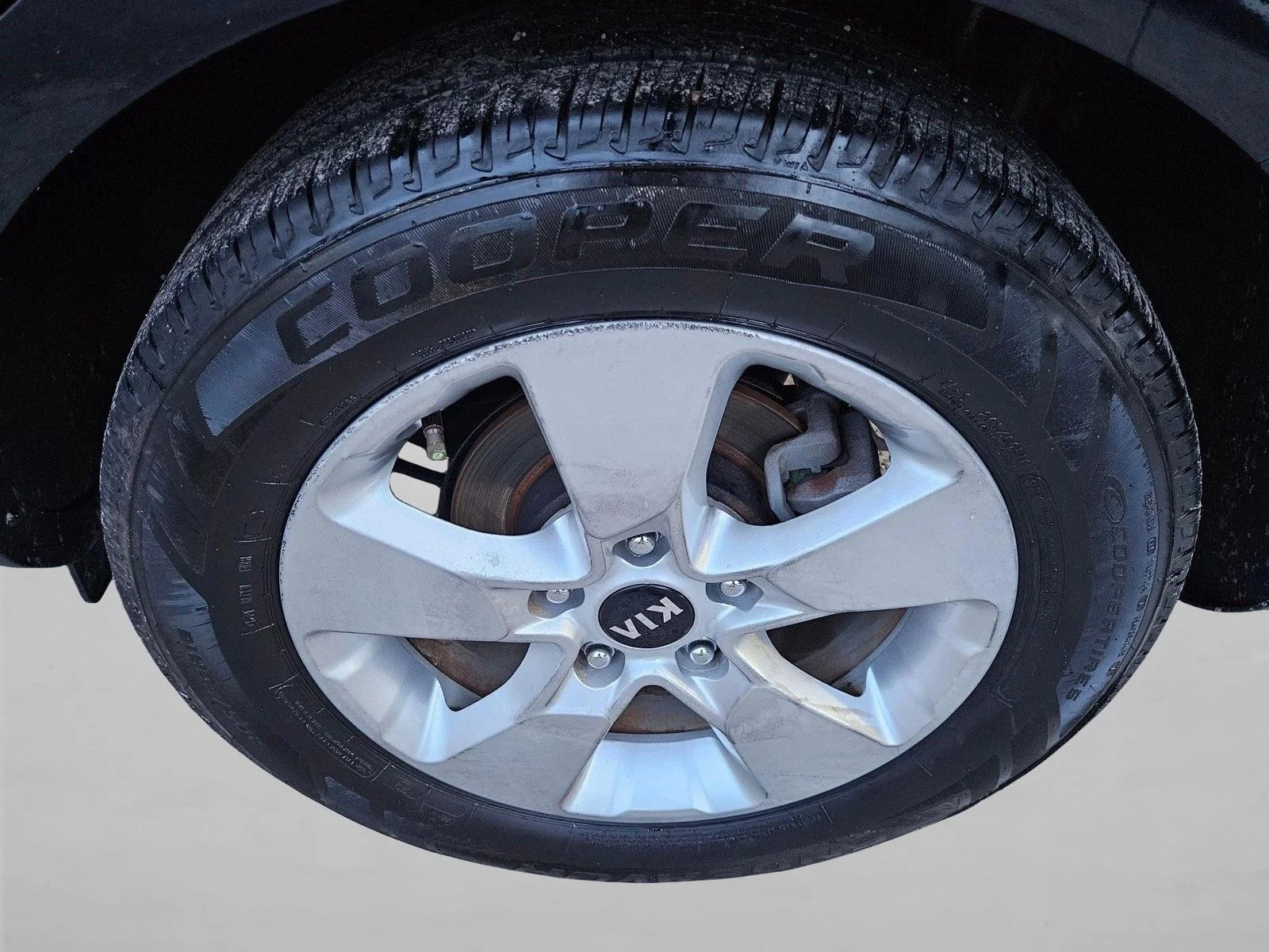 Used 2019 Shadow Black Kia Base image 21