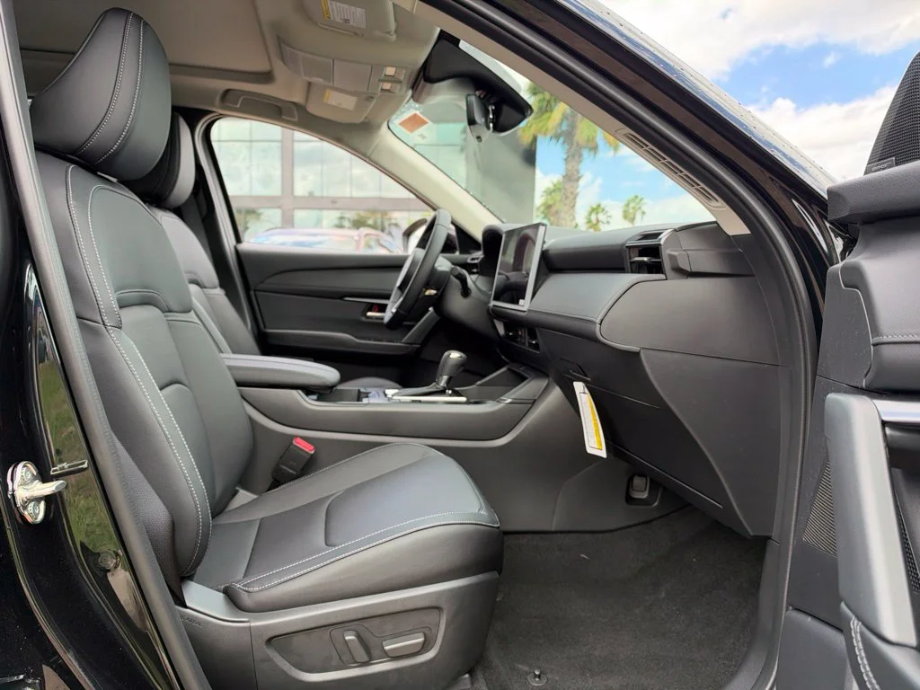 New 2026 Jet Black Mica Mazda 2.5 S Premium AWD image 16