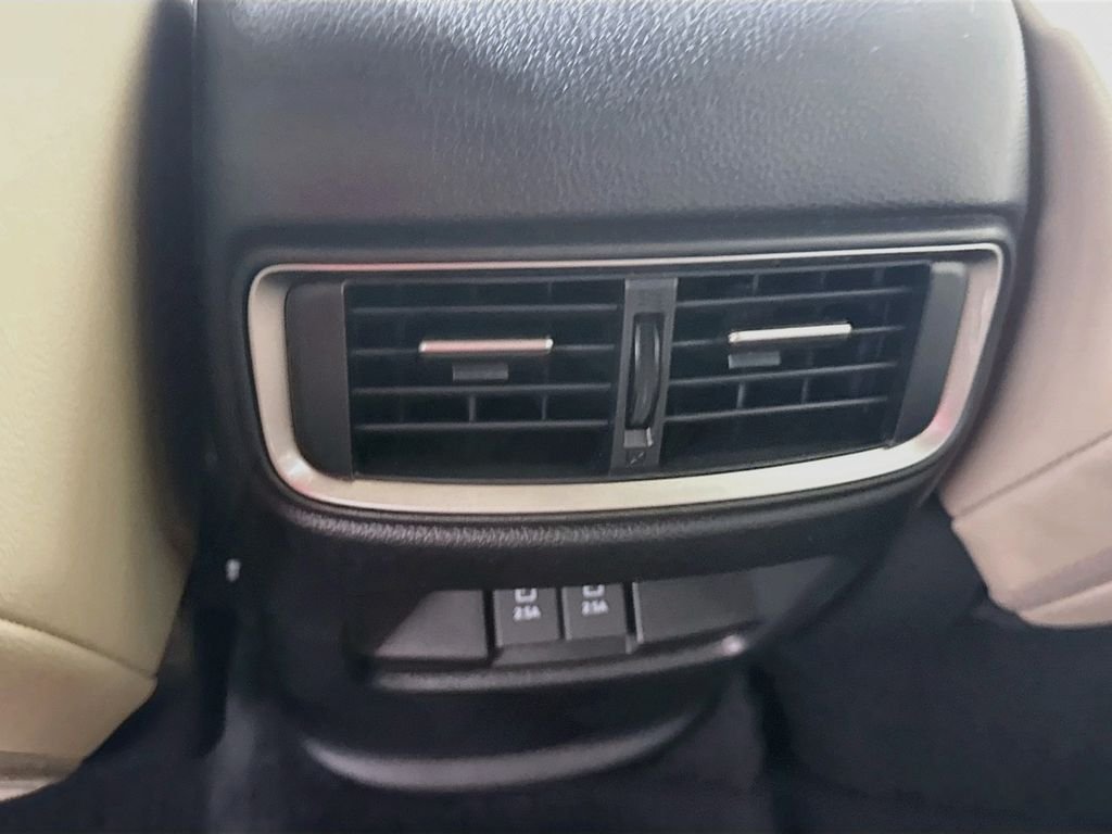 Used 2018 Molten Lava Pearl Honda Touring image 23