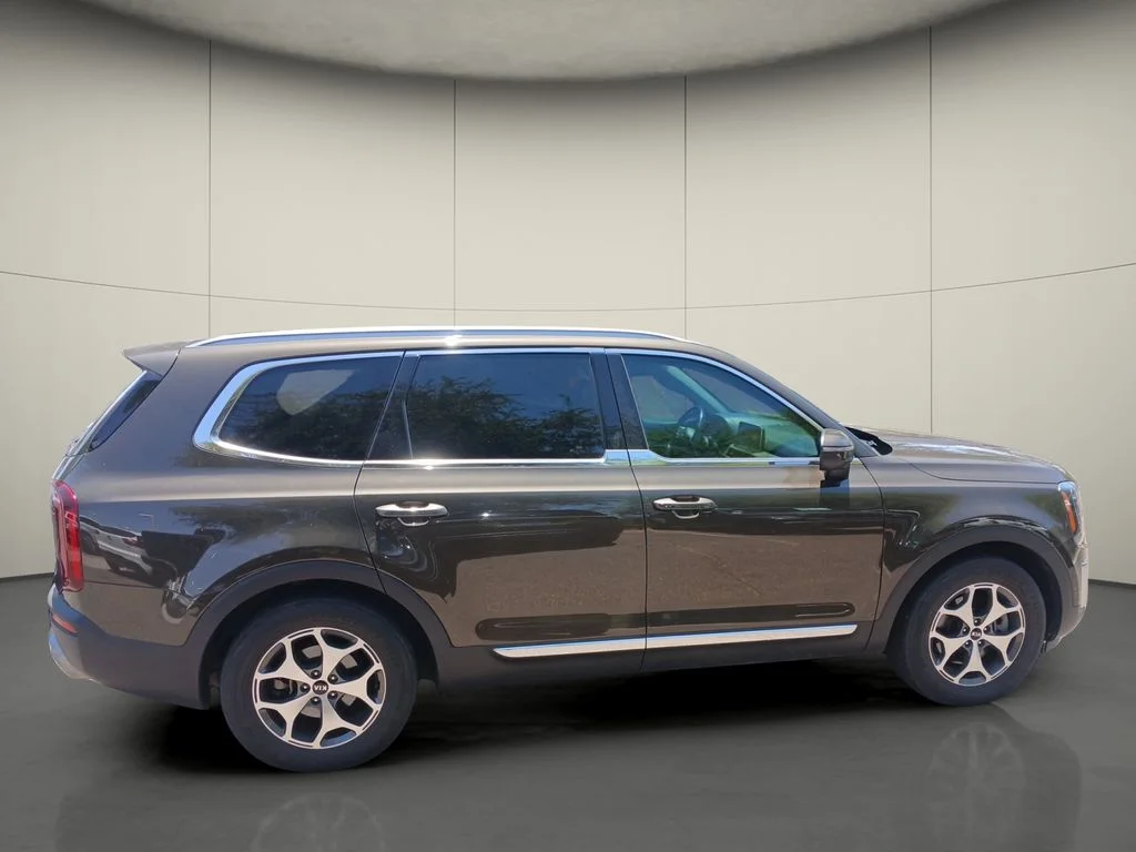 Used 2021 Moss Kia EX image 7
