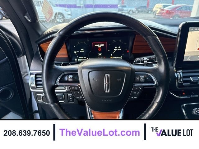 Used 2019 White Lincoln Reserve image 30