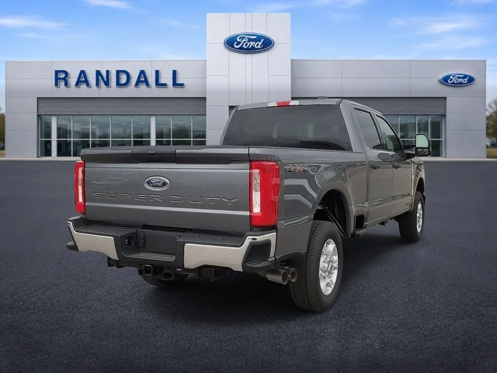 New 2026 Carbonized Gray Metallic Ford F-250® XLT image 5