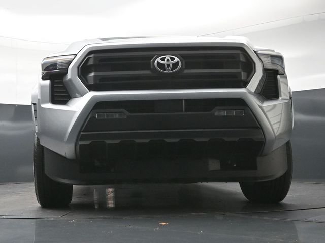 Used 2025 Silver Toyota SR5 image 27