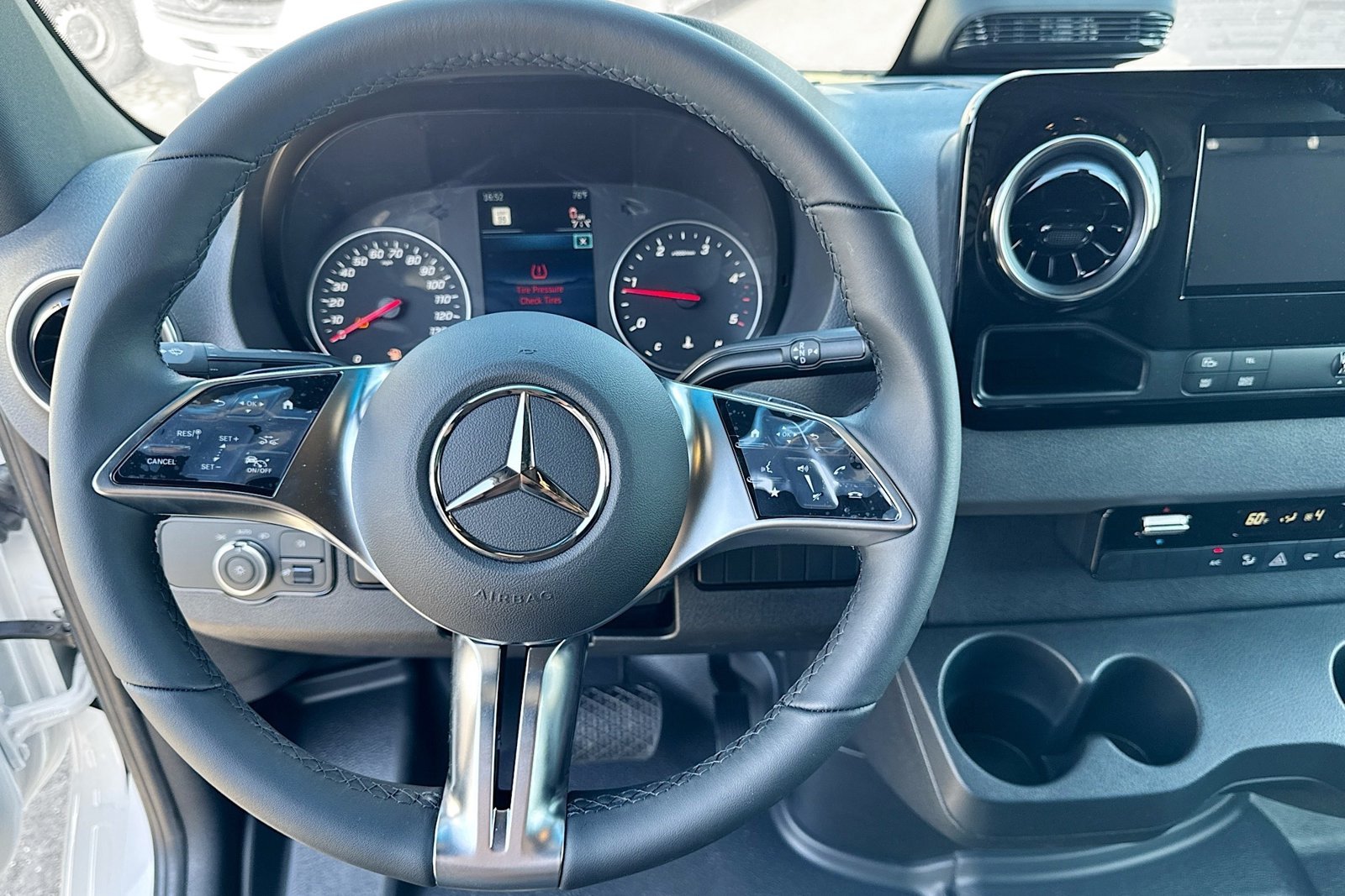 New 2026 Arctic White Mercedes-Benz  image 10