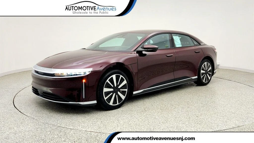 2023 Lucid Air Pure's photo