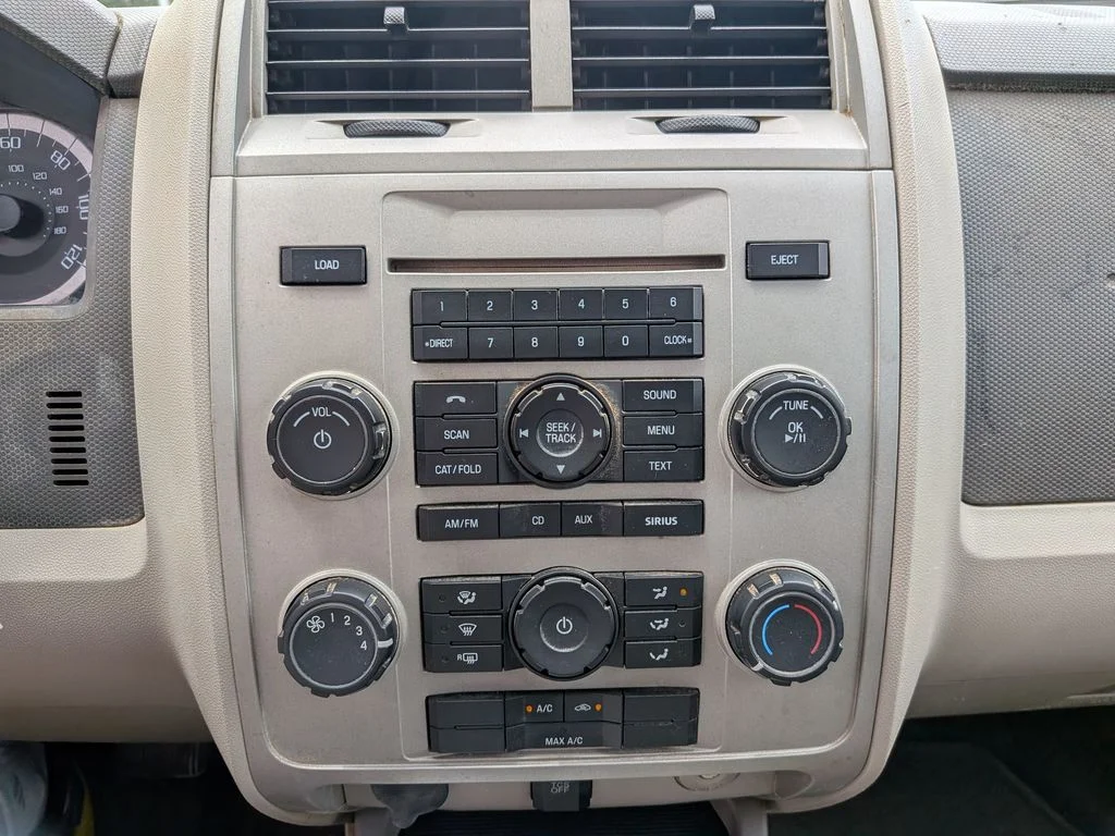 Used 2012 White Ford XLT image 22