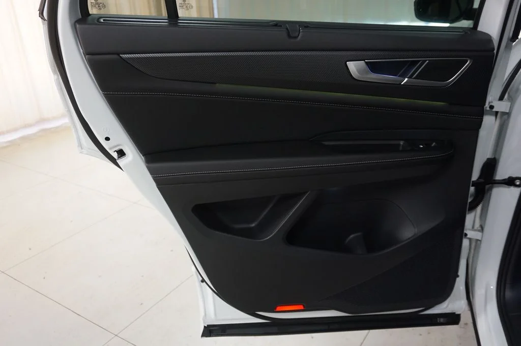New 2026 Opal White Volkswagen 2.0T SEL R-Line Black image 29