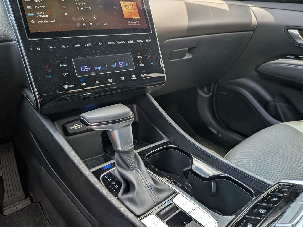 Used 2022 Black Hyundai Limited image 19