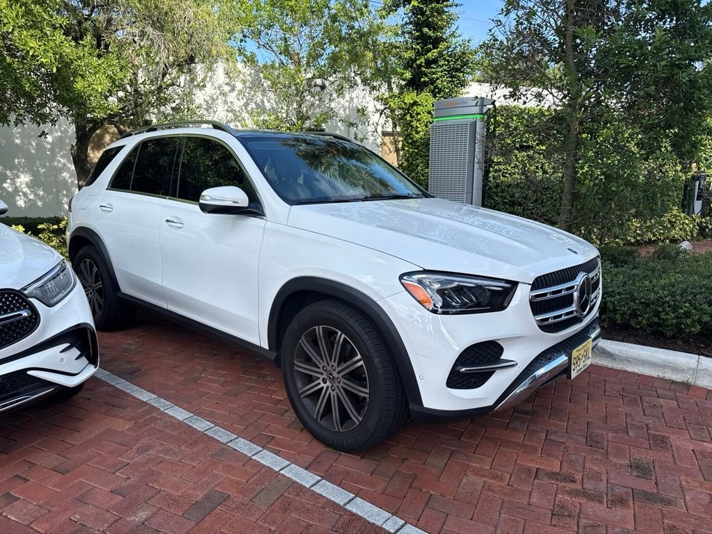 Certified Used 2024 White Mercedes-Benz GLE 350 image 1