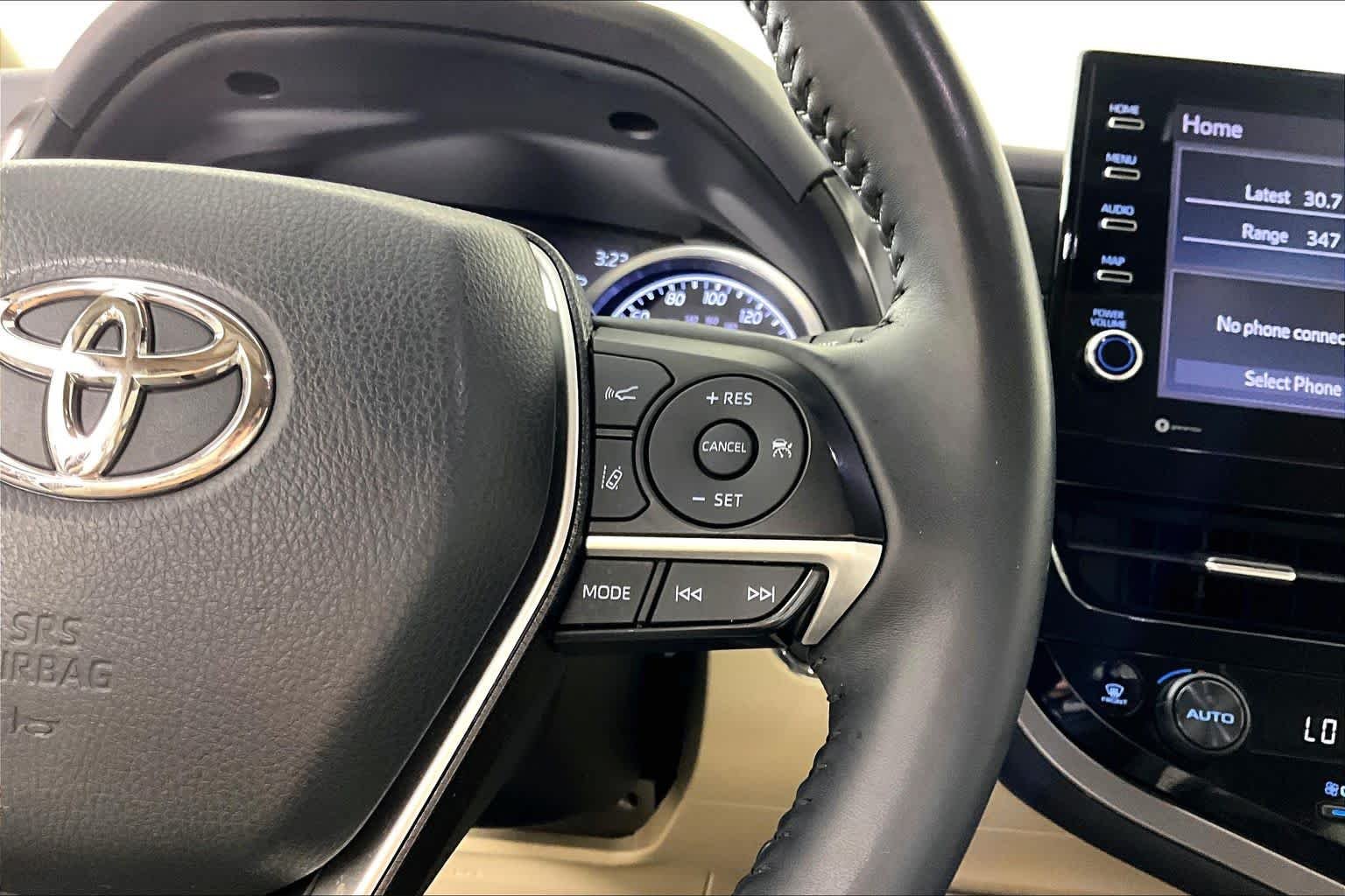 Used 2023 Wind Chill Pearl Toyota XLE image 23