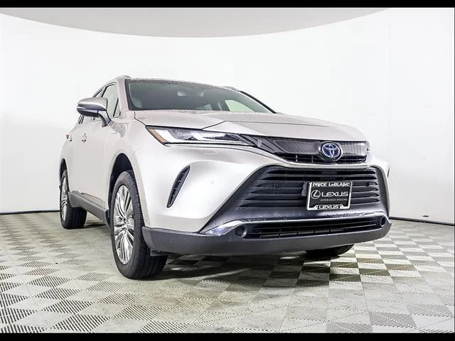 2021 Toyota Venza XLE Hybrid AWD's photo