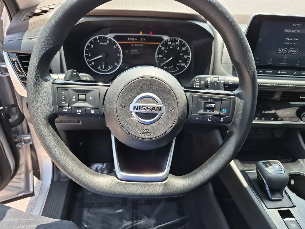 Used 2021 Silver Nissan SV image 22