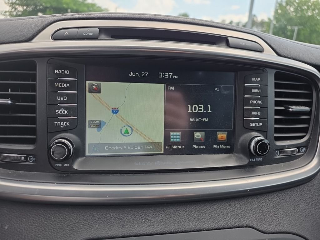 Used 2016 Silver Kia SX image 16