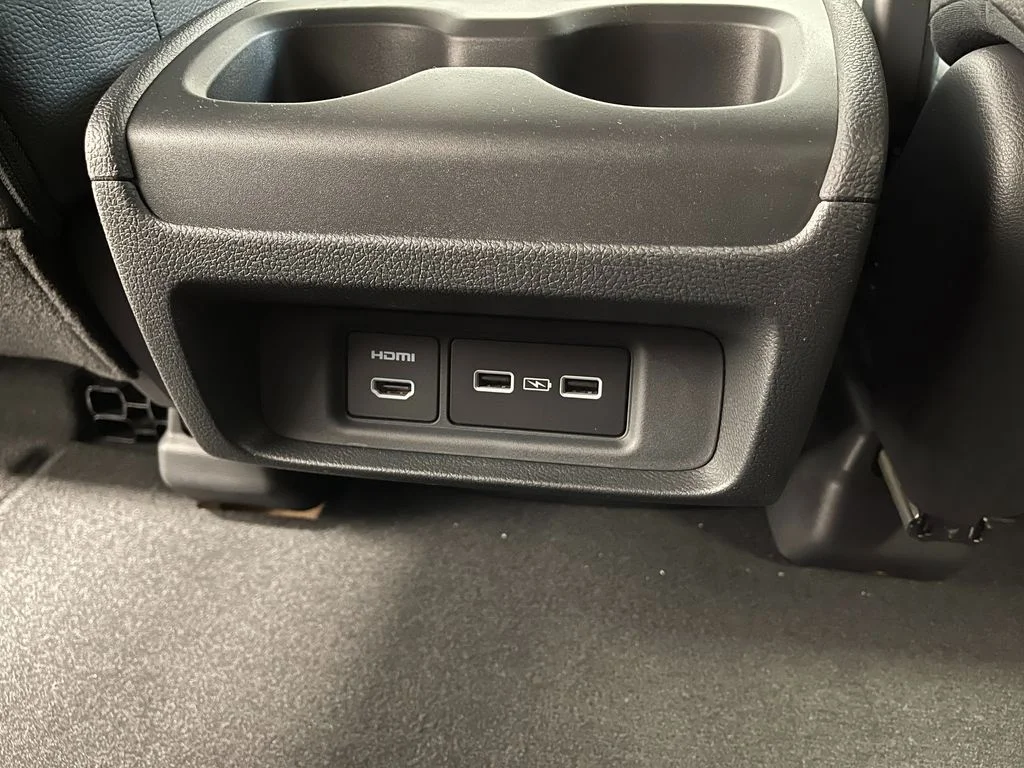 2024 Honda Odyssey Elite - Photo 32