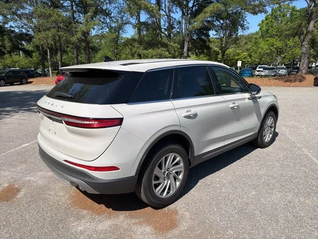 Used 2023 White Lincoln Standard image 5