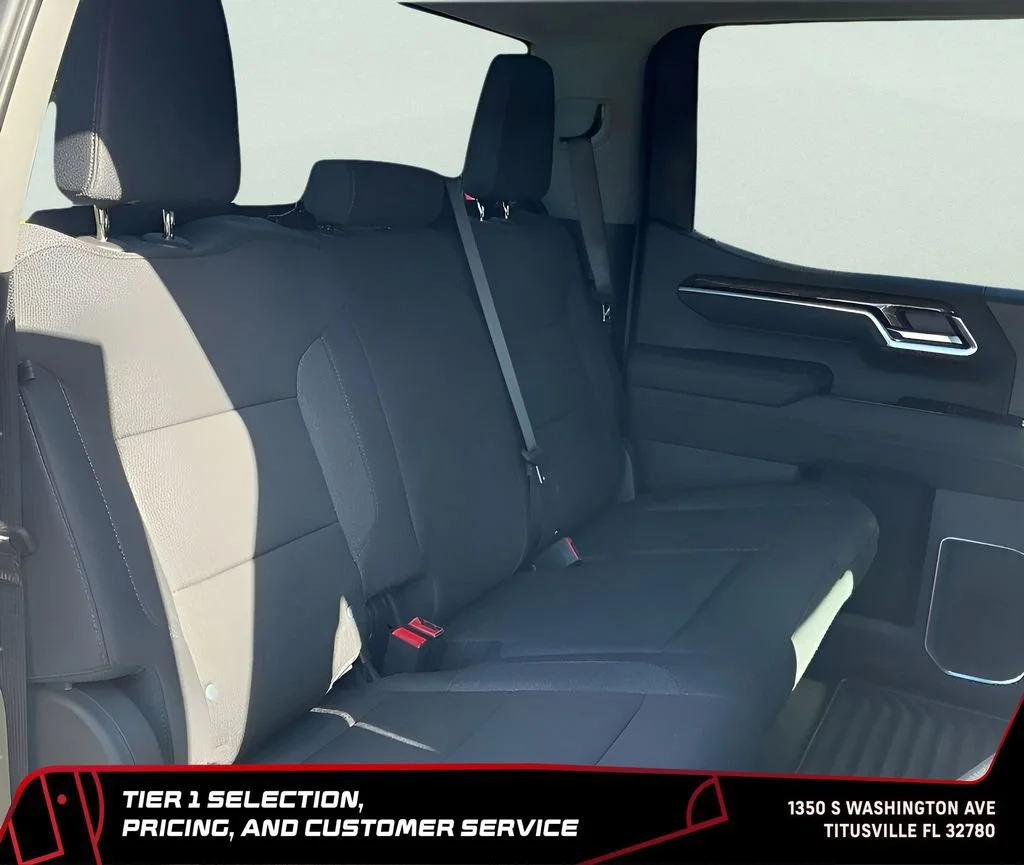 New 2026 Summit White GMC SLE image 21