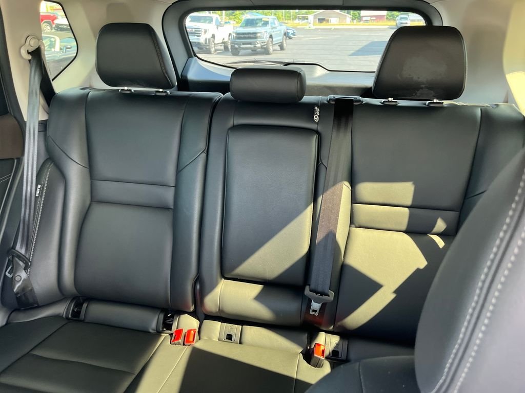 Used 2023 Gray Nissan SL image 13