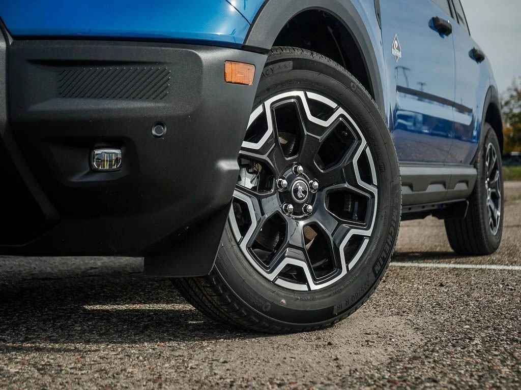 New 2026 Velocity Blue Metallic Ford Outer Banks® image 5