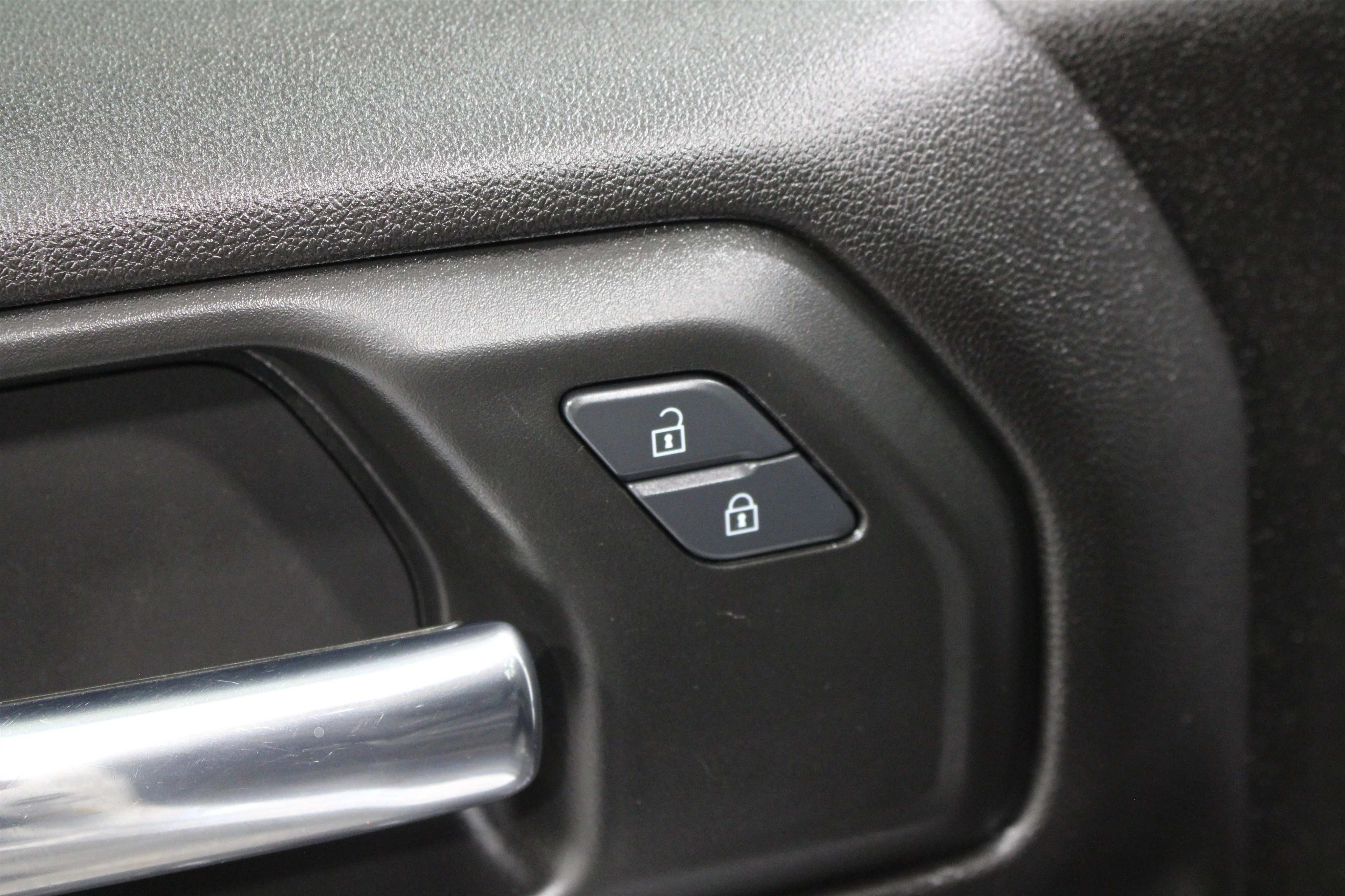2024 Chevrolet Silverado 1500 Custom - Photo 8