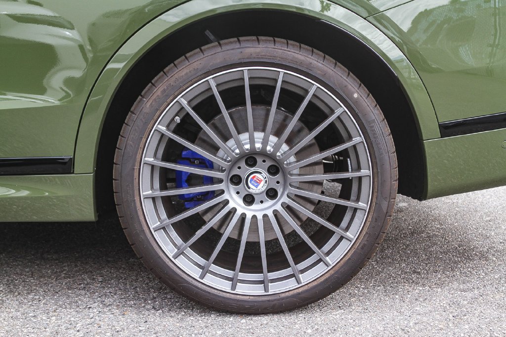 2026 BMW X7 ALPINA XB7 - Photo 8