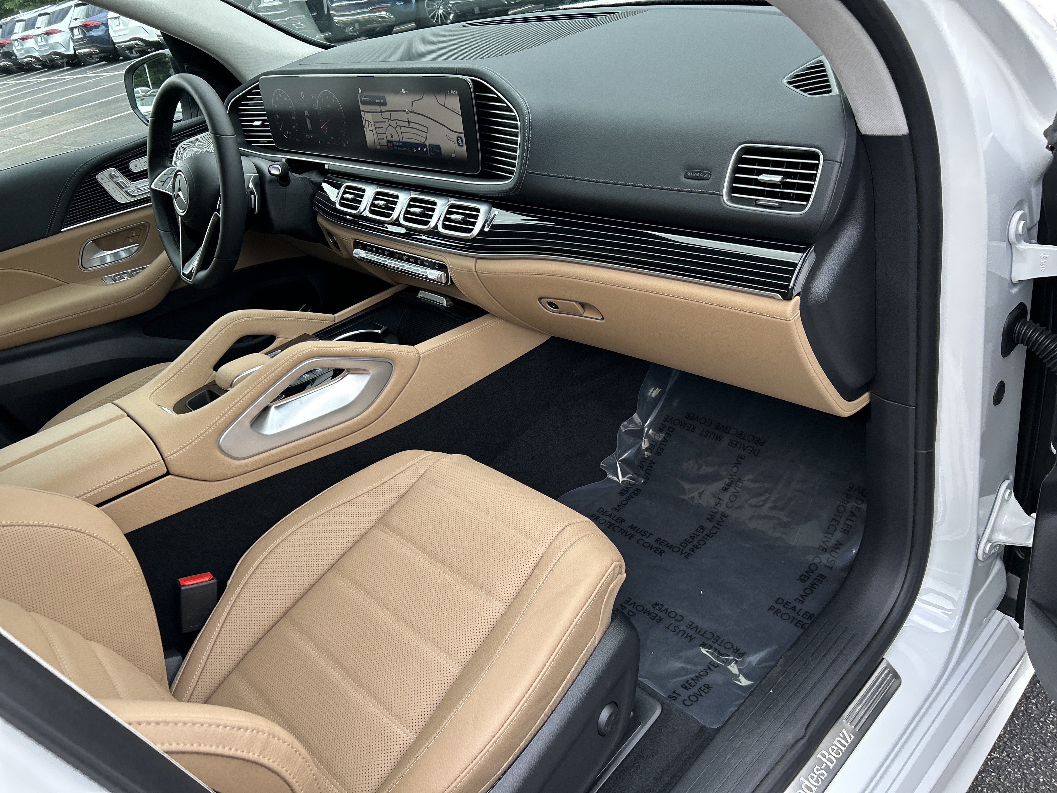 New 2026 MANUFAKTUR Moonlight White Metallic Mercedes-Benz GLE 450 4MATIC® SUV image 42