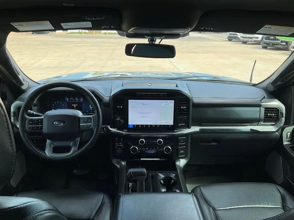 Used 2024 Silver Ford Lariat image 4