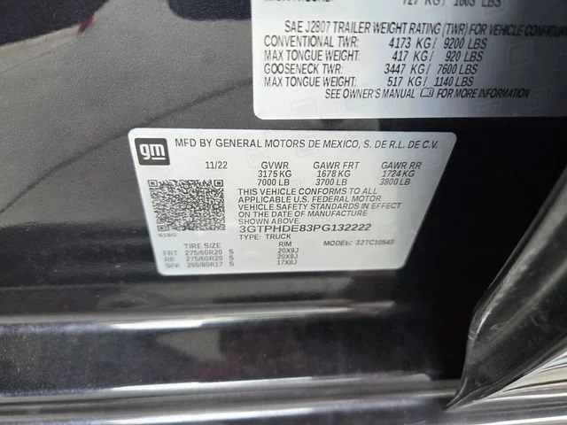Used 2023 Titanium Rush Metallic GMC SLT image 21