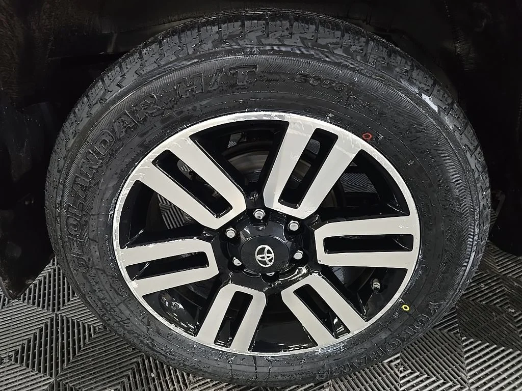 2021 Toyota 4Runner Limited - Photo 14